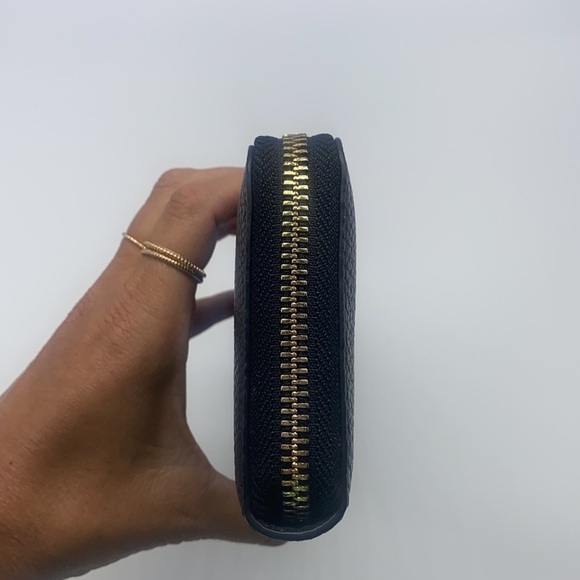 Michael Kors - Pebbled Black Leather Large Zip Around Wallet With Gold Accents - Picture 3 of 12